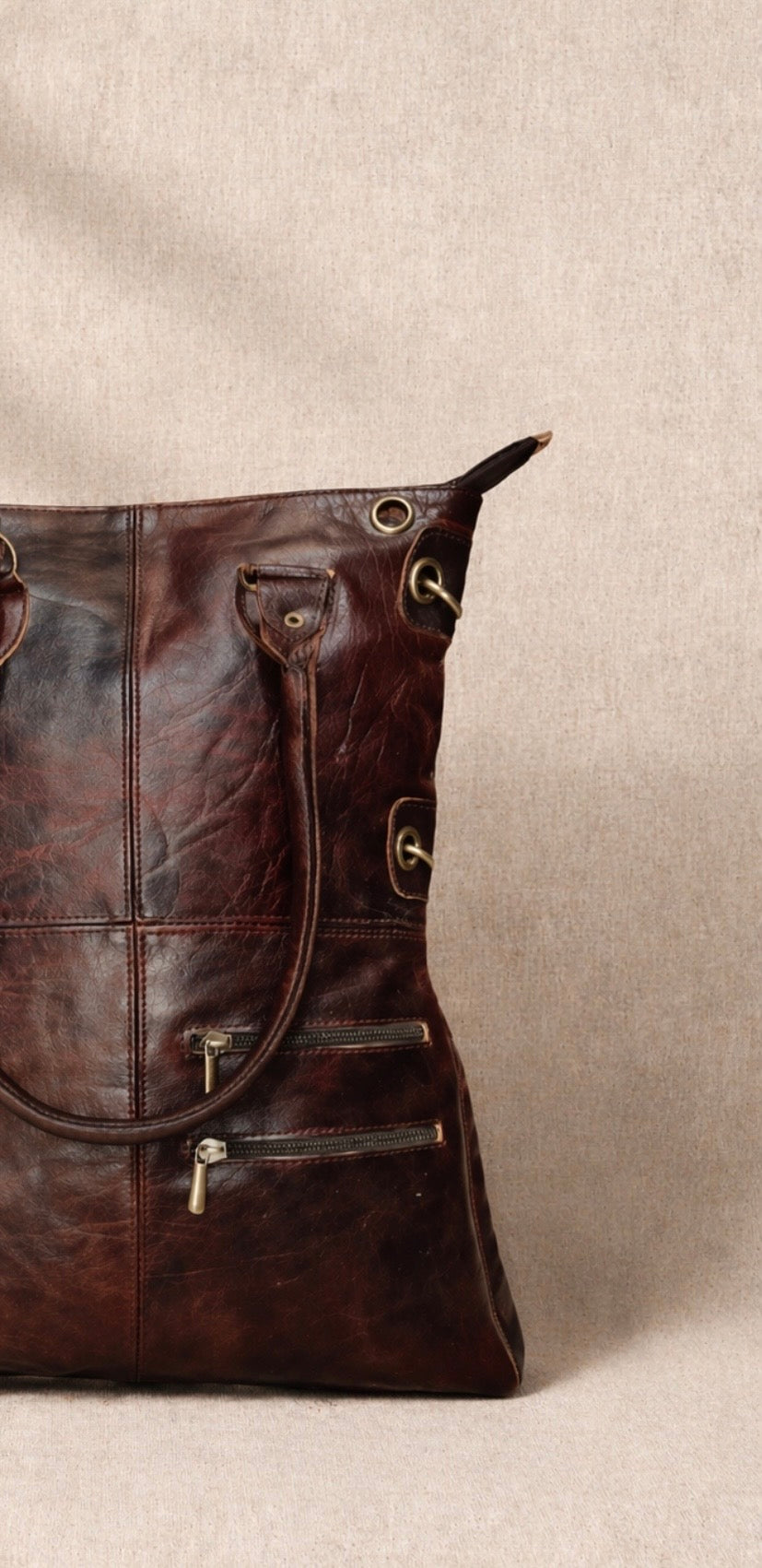 The House Tote